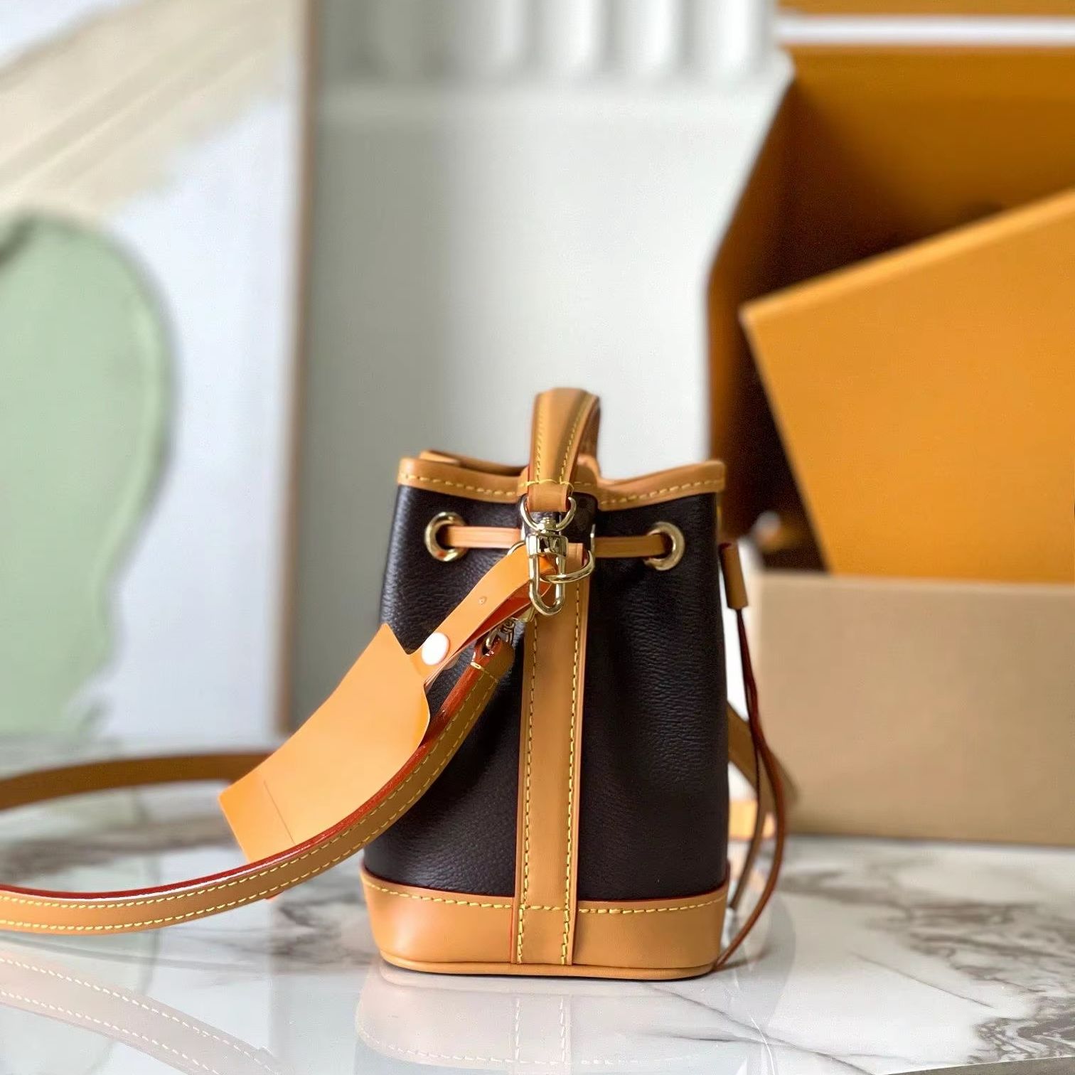 Tote Bag Leather Monogram - Sac à main mini-bucket en toile