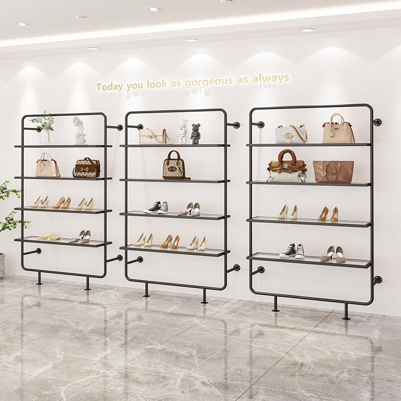 Luxury Bags In Store - Présentoir de magasin de chaussures en