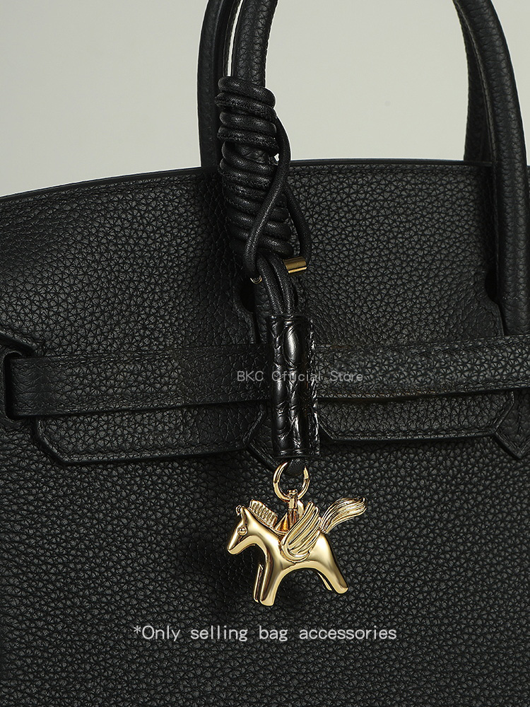 Breloque de sac Pegasus en lai - Luxury Bags Hermes Birkin avis et prix