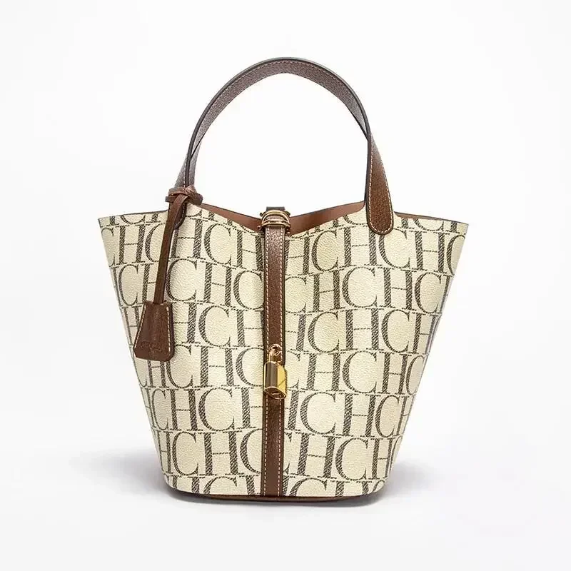 Sac fourre-tout CH pour femme, - Tote Bag Leather Monogram avis et prix